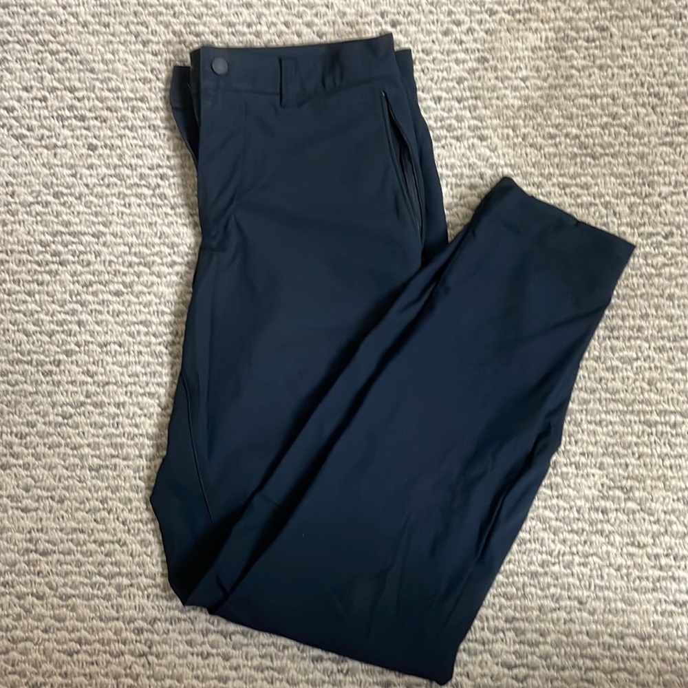 Banana Republic Men’s Navy Pants - slim fit, size 30x32